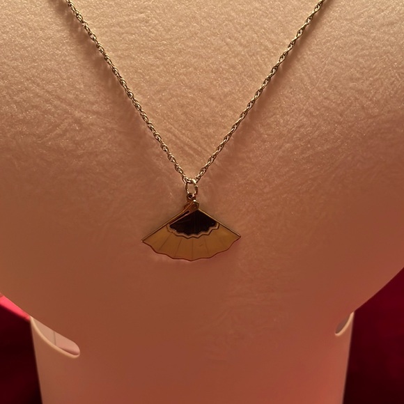 Vintage Jewelry - 2/15 Vintage fan necklace